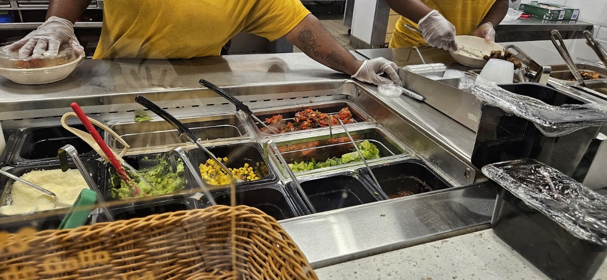 Qdoba Mexican Eats Photo 9